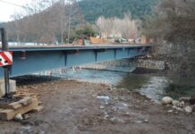 Bariloche: comenzó la colocación del nuevo puente Centenario en Villa Los Coihues
