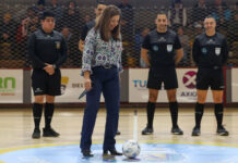 Carreras dio el puntapié inicial y ya se juegan las finales de Futsal