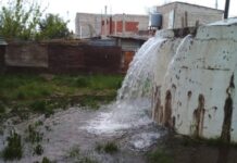 El municipio roquense multo a ARSA por contínuos desbordes