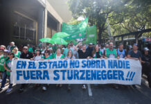 ATE pide avanzar en contra de los decretos